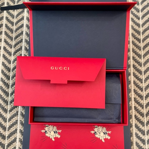 Gucci Limited edition red envelope Set - Picture 3 of 6